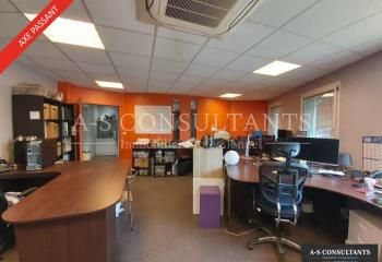 Bureaux à louer Toussieu - Proche A43, accès gros porteur