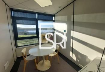 Bureaux à louer Cournon-d'Auvergne - Vue Puy-de-Dôme et Clermont