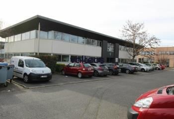 Location bureaux Labège - Proche centre commercial et rocade