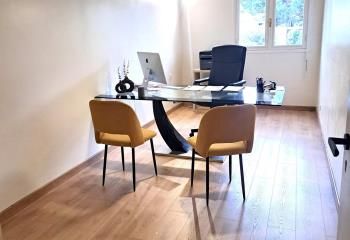 Location bureau Saint-Aygulf Fréjus - Centre-ville passant