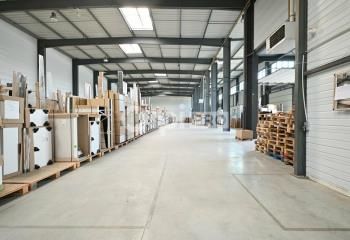 Local d'activité à louer Meyzieu - Parc sécurisé