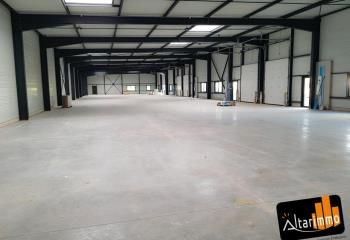 Location activité/entrepôt - 1398 m²