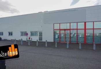 Location local commercial Voves - Parc Moulin Geargeot