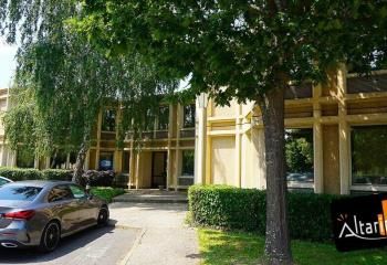 Bureaux à louer Saclay - Parc sécurisé et services
