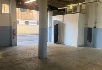 Location local d'activité Marseille 5 - Stockage + mezzanine