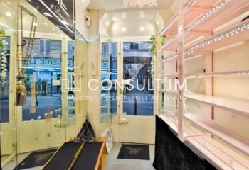 Location boutique rue des Dames Paris 17e