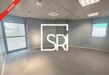 Vente bureaux Clermont-Ferrand Le Brézet - Proche A71/A75 et tram