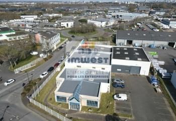 Location local d'activité Saint-Jacques-de-la-Lande - Proximité rocade