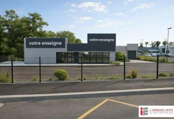 Vente local commercial La Mézière - Route du meuble
