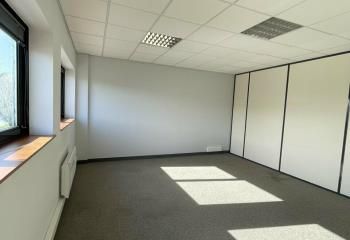 Bureaux à louer Vannes Est - Proche 4 voies et transports