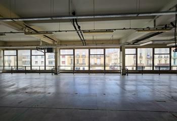 Location local commercial - 1103 m²