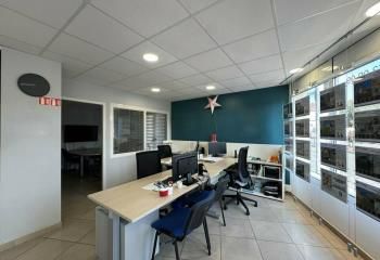 Location local commercial - 56 m²