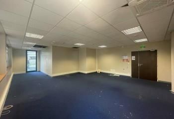Location bureaux Saint-Priest - Parc technologique, proche tramway T2