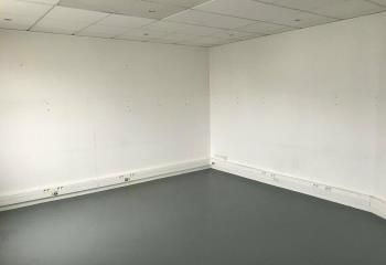 Bureaux à louer Longuenesse - Ascenseur et terrasse privative