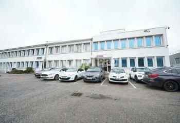 Location bureaux Vénissieux - Proche D383, D95, D307 et bus 35