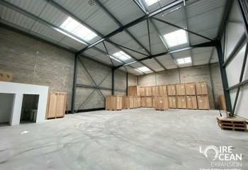 Location bâtiment indépendant Nantes - 808 m² - Stockage et bureaux