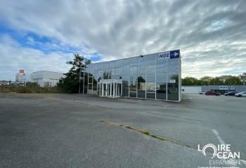 Local d'activité à louer aux Herbiers - Grand parking