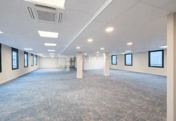 Location bureaux Lyon 3 proche métro Sans Souci et tram