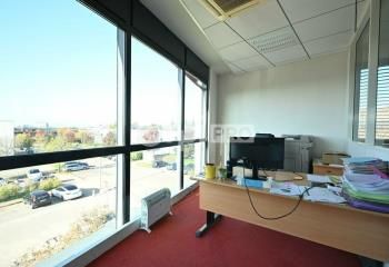 Location bureaux Saint-Priest - Proche Aéroport de Bron et Tramway
