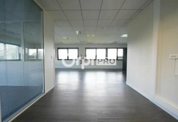 Location bureaux Saint-Priest - Proche A43, D148, D306 et bus 76