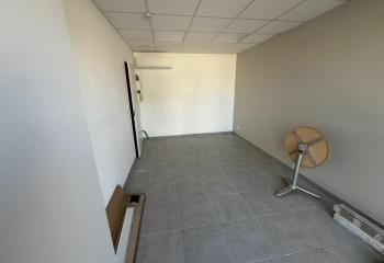 Location local d'activité Valence Briffaut - Proche A7 et gare TGV