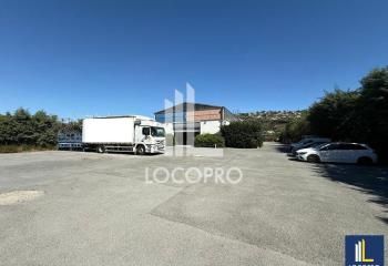 Location entrepôt Nice - Accès A8 Ouest - Terrain clos 2500 m²