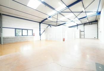 Cellule d'activité à louer Saint-Genis-Laval - Proche transports