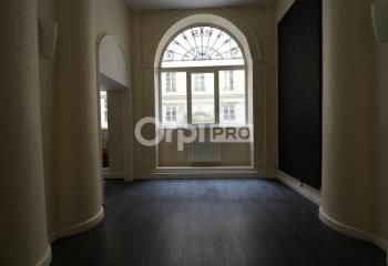Location bureaux Lyon 1 - Proche métro A, C et quai André Lassagne