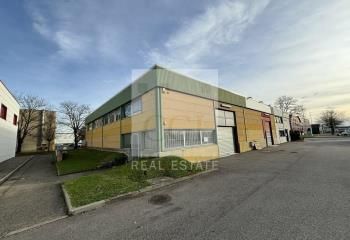 Local d'activité à vendre Corbas - Bureaux aménagés R+1
