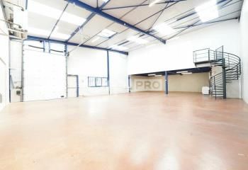 Location local d'activité Saint-Genis-Laval - Proche transports