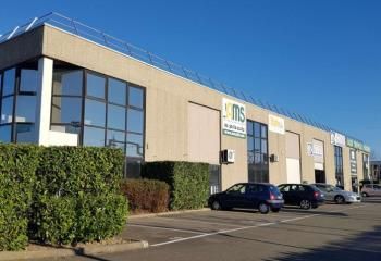 Location local d'activité à Coignières - Site clos et rénové