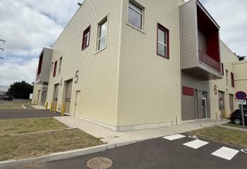 Location local d'activité Pontoise - Proche A15 et N184
