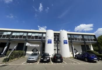 Location local d'activité Élancourt - Accès PL sécurisé