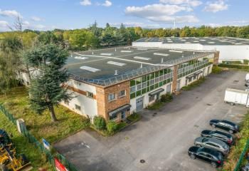 Location local d'activité Les Ulis - Parc sécurisé