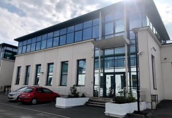 Location local d'activité Villeneuve-la-Garenne - Proche A86 et RER