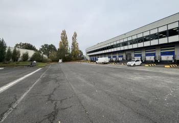 Location entrepôt Saint-Witz - Proche A1 et aéroport CDG