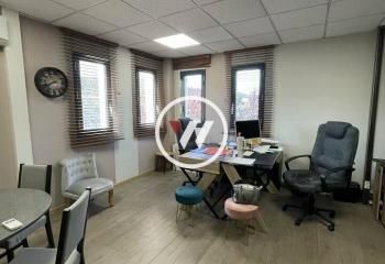 Bureaux à louer La Penne-sur-Huveaune - Proche A50, A7, A8 et gare