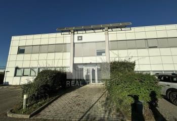 Bureaux à louer Genas - Proche Rocade Est et Aéroport Saint-Exupéry