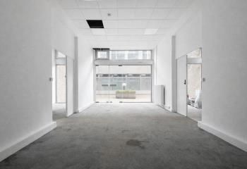Bureaux à louer Paris 13 - Rez-de-chaussée avec vitrine
