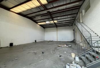 Location local d'activité Quincy-Voisins - Parc accessible PL