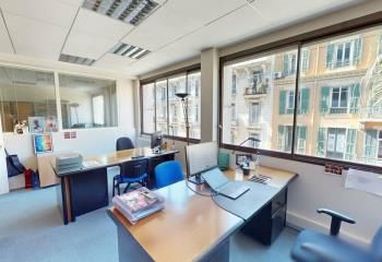 Location bureau - 77 m²