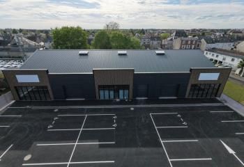 Location local commercial Fleury-les-Aubrais - Rénové et reconfiguré