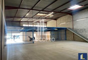 Location local d'activité Carros - Accès PL et porte sectionnelle