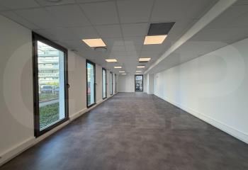 Bureaux à louer Cesson-Sévigné - Proche tram bus Rigourdière
