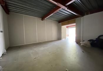 Location local d'activité Eysines - Vitrine + parking