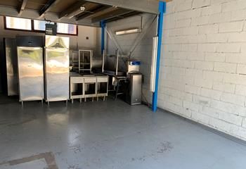 Location local Vitrolles - ZI Estoublans - 86 m² + mezzanine