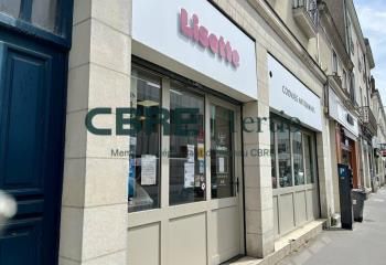 Local commercial à louer Tours - Place des Halles