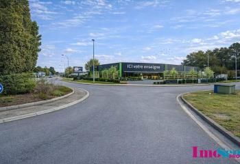 Location local commercial Saint-Jean-d'Illac - Proche aéroport