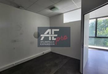 Location bureaux Saint-Nazaire - Proche bus et parking privé