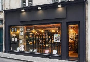 Location boutique Paris 2e - Rue commerçante proche métro Sentier
